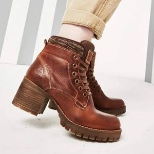 Bull Boxer Carmen Boots Never been worn